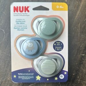 NUK Orthodontic Pacifier Set - Blue and Green - Glows in the Dark - 0-6 months